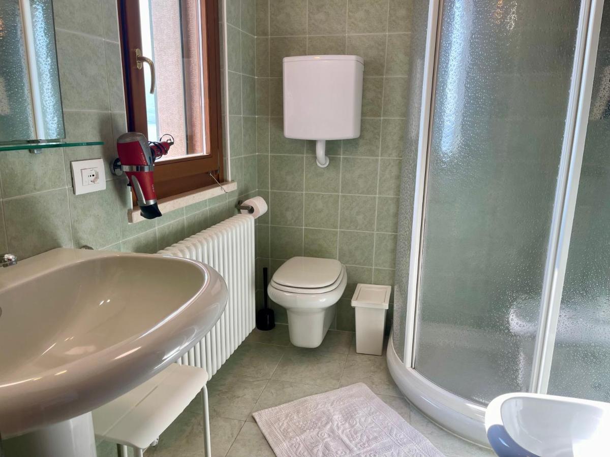 Casa Prima Vista Appartement Torri Del Benaco Buitenkant foto